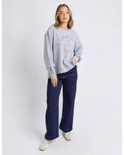 Load image into Gallery viewer, Effortless Contrast Crew - grey Marle