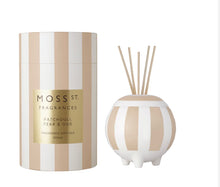 Load image into Gallery viewer, Patchouli, Pear & Oud Ceramic Diffuser 350ml