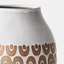 Load image into Gallery viewer, Vase Saphira - White/Tan
