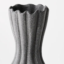 Load image into Gallery viewer, Hana Vase - Assorted