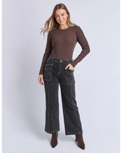 Load image into Gallery viewer, Balmy Jeans - Washed Black
