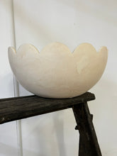 Load image into Gallery viewer, Petal Bowl - Off White
