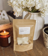 Load image into Gallery viewer, Country Home - Soy Wax Melts
