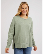 Load image into Gallery viewer, Jayne Throw On Top - Sage
