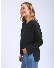 Load image into Gallery viewer, Jayne Throw On Top - Black
