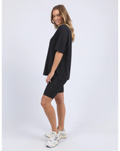 Load image into Gallery viewer, Captain Tee - Black
