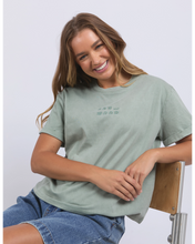 Load image into Gallery viewer, Huntleigh Oversized Tee - Iceberg Green
