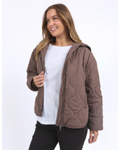 Load image into Gallery viewer, Mellow Quilted Jacket - Chocolate
