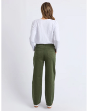Load image into Gallery viewer, Scallop Edge Jean - Basil
