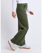 Load image into Gallery viewer, Scallop Edge Jean - Basil
