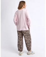 Load image into Gallery viewer, Simplified Long Sleeve Tee - Blossom
