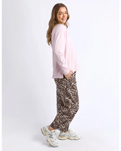 Load image into Gallery viewer, Simplified Long Sleeve Tee - Blossom
