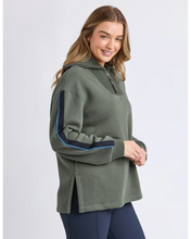 Load image into Gallery viewer, Knit Collar Crew - Khaki
