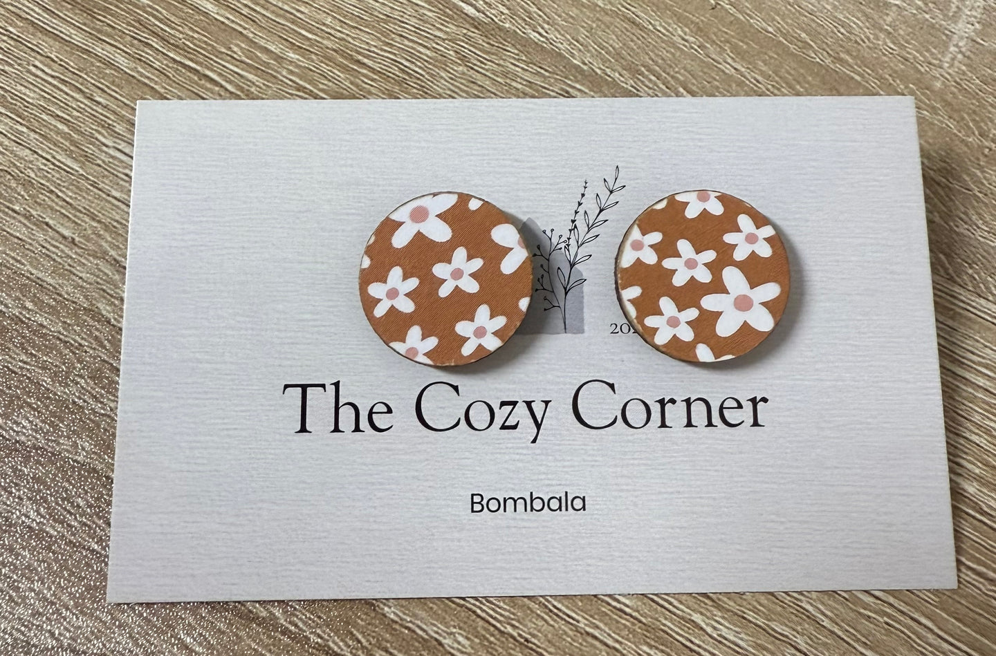 Stud Earrings - flower