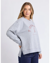 Load image into Gallery viewer, Effortless Contrast Crew - grey Marle

