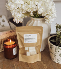 Load image into Gallery viewer, Caramel &amp; Vanilla Cream - Soy Wax Melts
