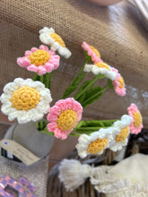 Load image into Gallery viewer, Crochet Daisy Flower - Single Stem
