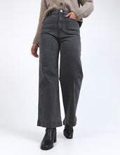 Load image into Gallery viewer, Sarah Wide Leg Jean - Washed Black
