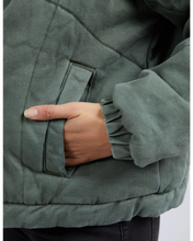 Load image into Gallery viewer, Rosalee Jacket - Green

