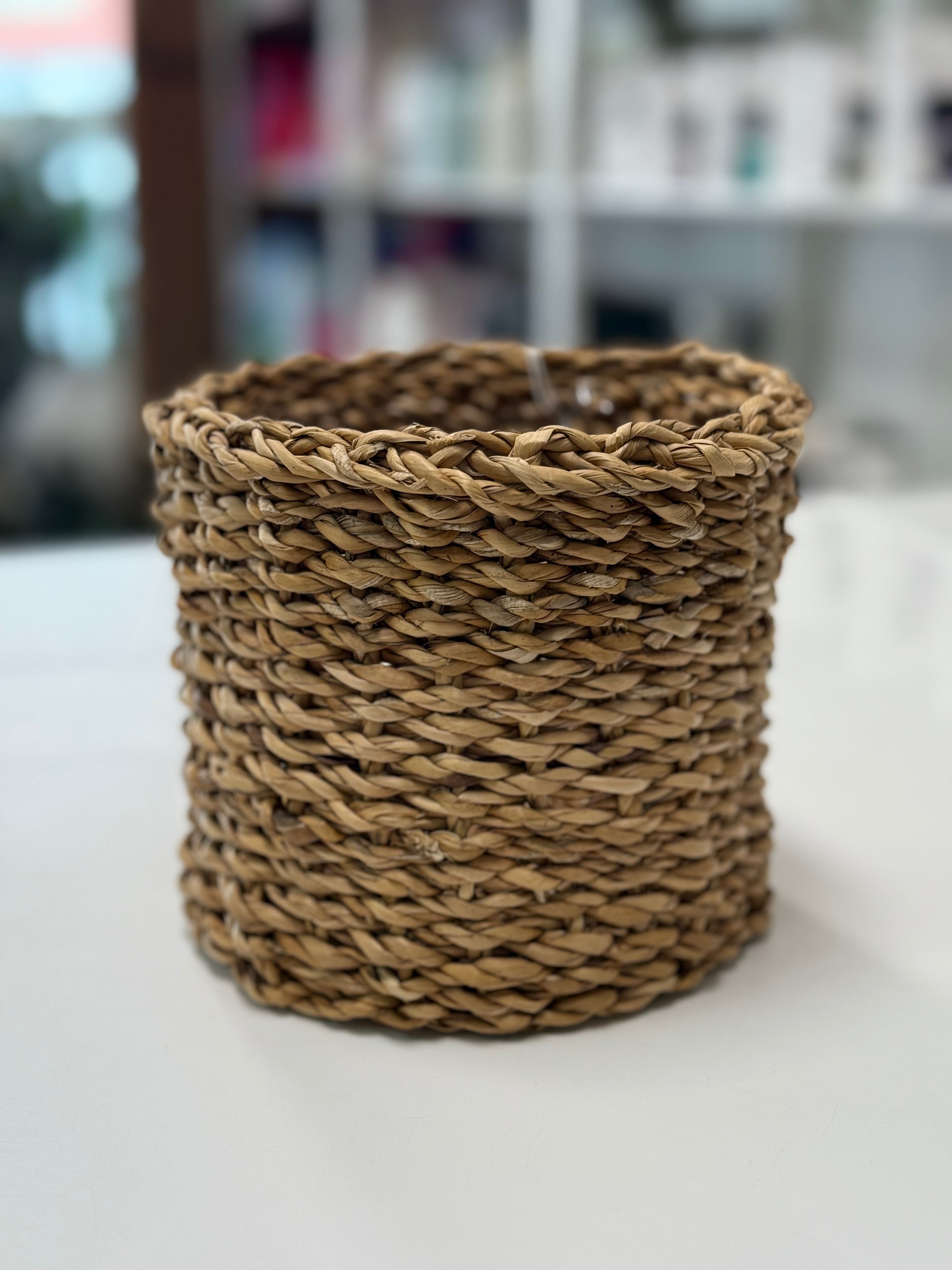 Wicka Planter – The Cozy Corner
