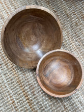Load image into Gallery viewer, Round Wooden Salad Bowl - 2 Pce
