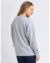 Load image into Gallery viewer, Effortless Contrast Crew - grey Marle
