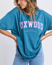 Load image into Gallery viewer, Interval Tee - Ocean W/Neon Pink

