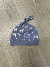 Load image into Gallery viewer, Baby Beanie Classic - Boy XS
