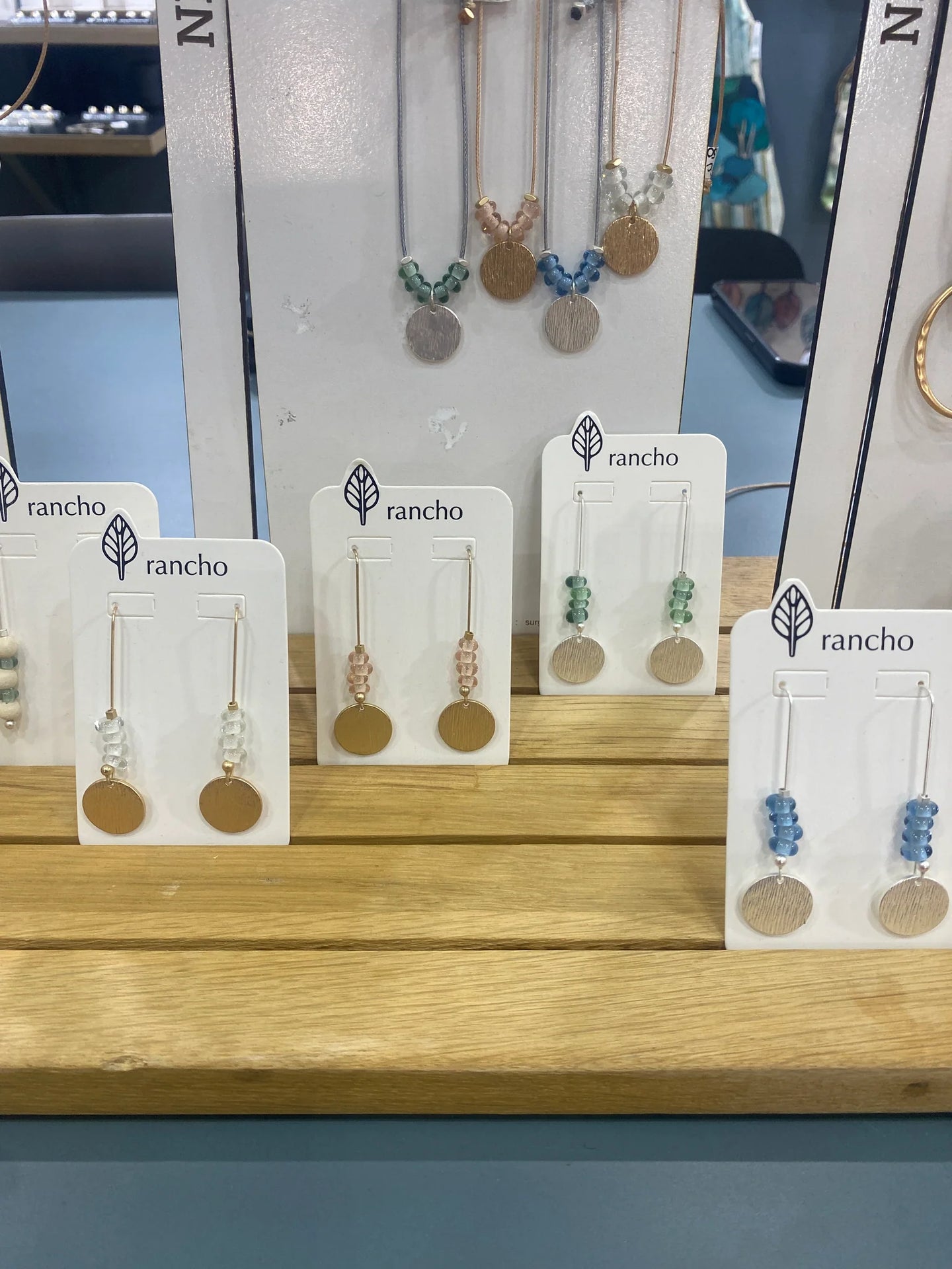 Glass bead straight hook earring - Clear