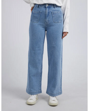 Load image into Gallery viewer, Sarah Wide Leg Jeans - Light Blue
