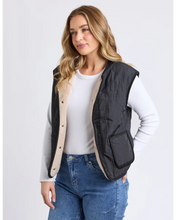 Load image into Gallery viewer, Alberta Vest - Black

