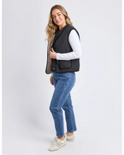 Load image into Gallery viewer, Alberta Vest - Black
