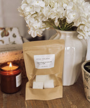 Load image into Gallery viewer, Japanese Honeysuckle - Soy Wax Melts
