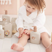 Load image into Gallery viewer, Baby Hair &amp; Body Wash - Calming Oatmeal
